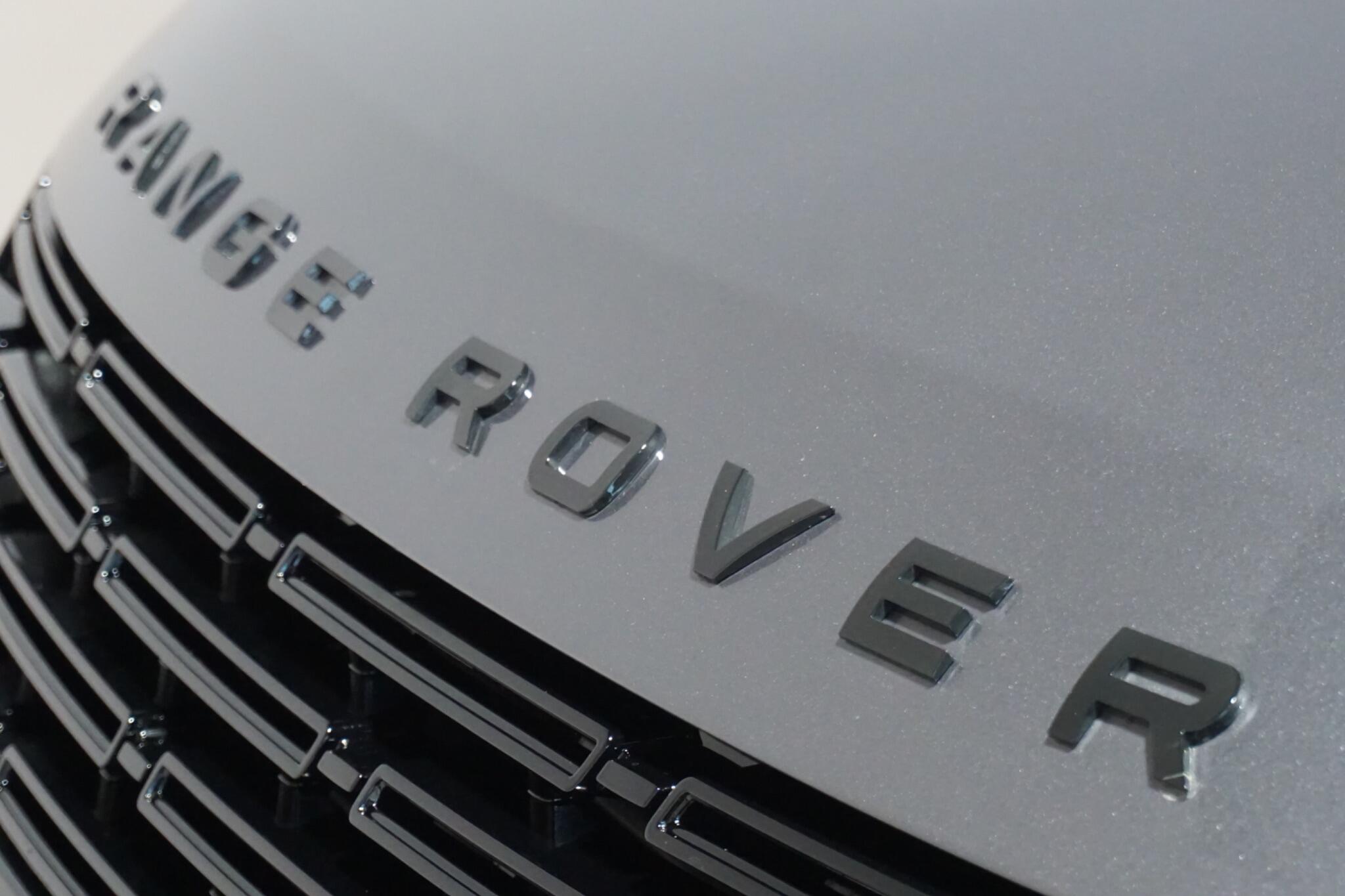 Land Rover Range Rover Sport 3.0 D300 MHEV Stealth Edition SUV 5dr Diesel Auto 4WD Euro 6 (s/s) (300 ps)